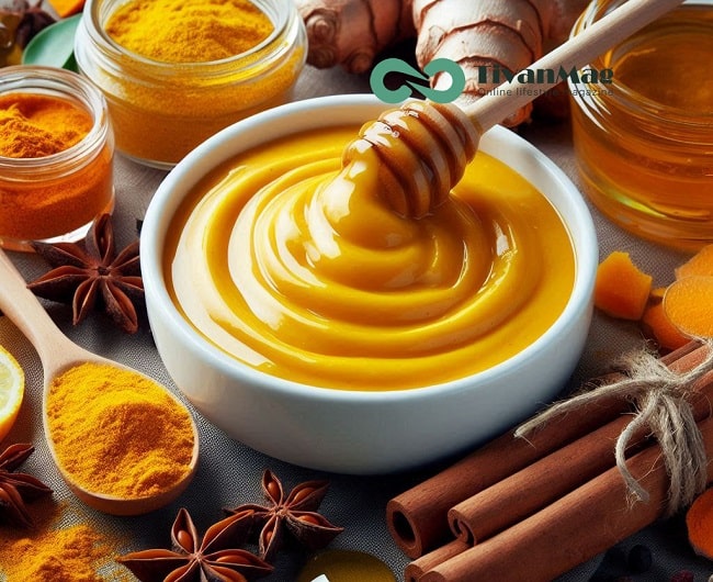 ماسک زردچوبه و عسل برای پوست چرب