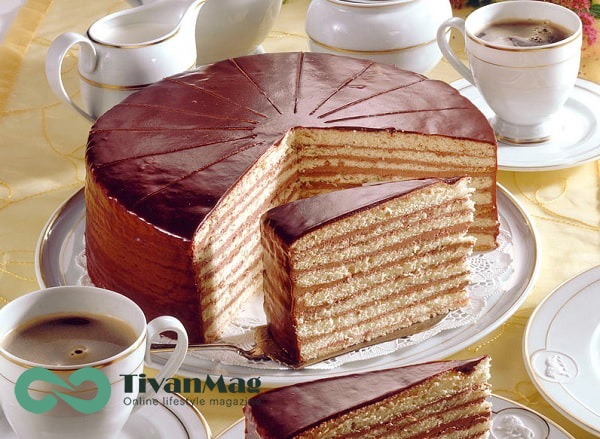 طرز تهیه کیک یخچالی شکلاتی خانگی