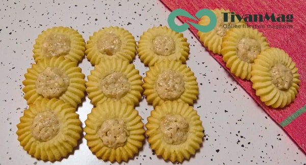 طرز تهیه شیرینی رومیاس بادامی عید نوروز